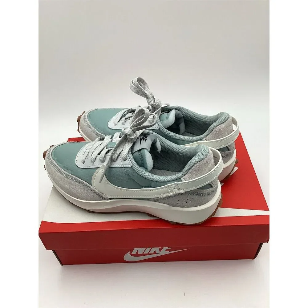 Nike‎ Waffle Debut Women's Multicolor Sneaker Size 6.5 Athletic Shoes